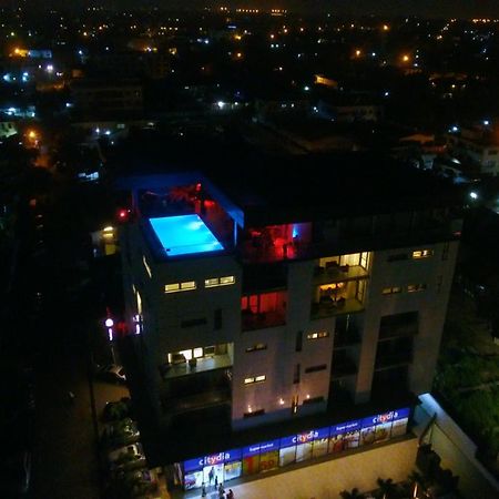 Suncity Hotel Apartment Аккра Екстер'єр фото